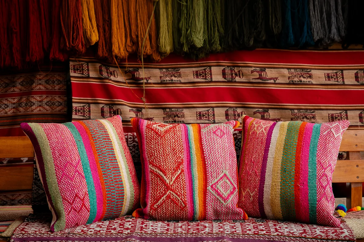 Pink and teal geometric frazada pillow cover